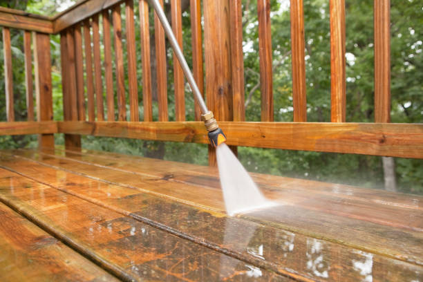 Best Driveway Pressure Washing  in East Porterville, CA